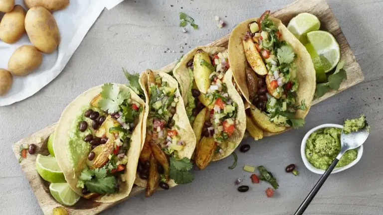 Tacos mit Kartoffeln und Kartoffelsalsa