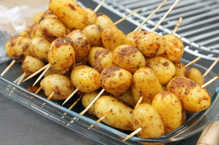 Kartoffelspieße mit Rosmarin